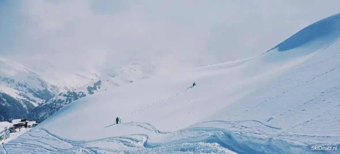 Ski Arlberg UK7qs8UHOo4 Unsplash